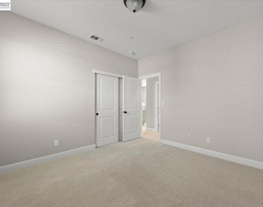 1185 S Olson Ave - Photo Thumbnail 48