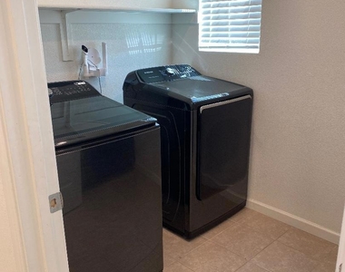 5449 Prewett Ranch Dr - Photo Thumbnail 13