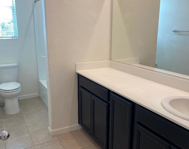 5449 Prewett Ranch Dr - Photo Thumbnail 12