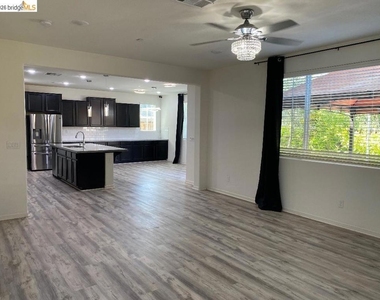 5449 Prewett Ranch Dr - Photo Thumbnail 3