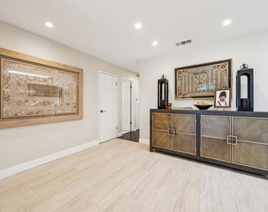 2485 Medallion Dr - Photo Thumbnail 13