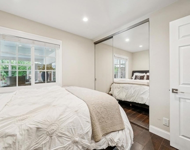 2485 Medallion Dr - Photo Thumbnail 35