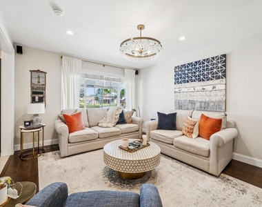 2485 Medallion Dr - Photo Thumbnail 3