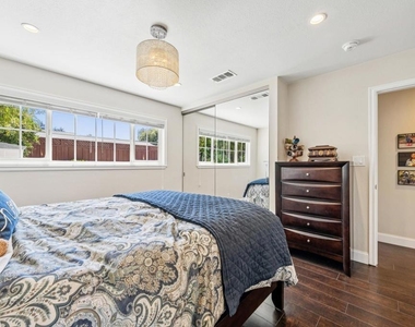 2485 Medallion Dr - Photo Thumbnail 27