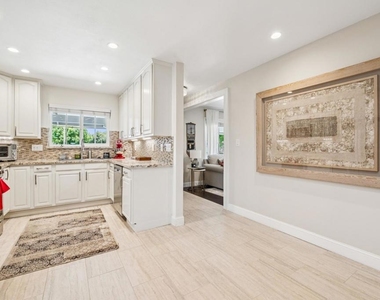 2485 Medallion Dr - Photo Thumbnail 7