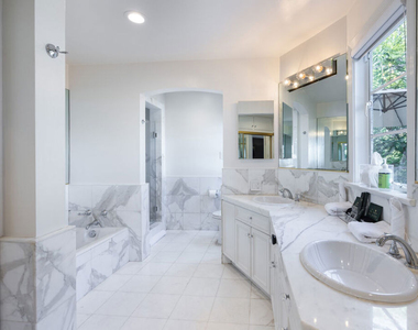 1398 Miller Drive - Photo Thumbnail 21