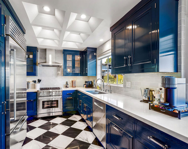 1398 Miller Drive - Photo Thumbnail 13