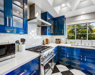 1398 Miller Drive - Photo Thumbnail 14