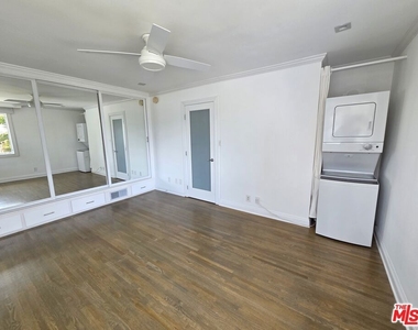 134 D San Vicente Blvd - Photo Thumbnail 11
