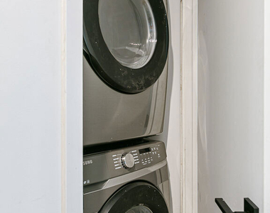10420 Regent Street - Photo Thumbnail 14