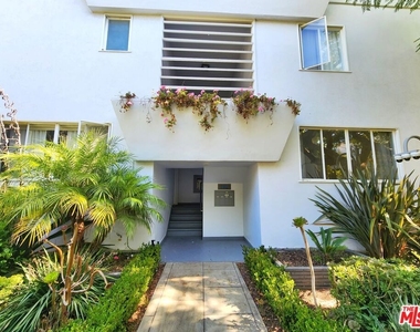 142 A San Vicente Blvd - Photo Thumbnail 12