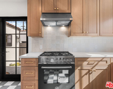 926 E Dryden Street - Photo Thumbnail 18