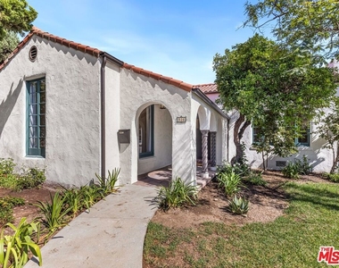 926 E Dryden Street - Photo Thumbnail 1