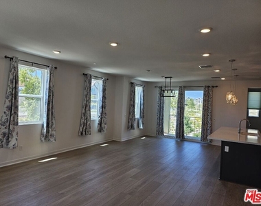 27010 Tanager Lane - Photo Thumbnail 2