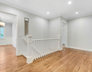 2383 Panorama Terrace - Photo Thumbnail 4