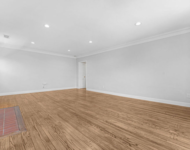 2383 Panorama Terrace - Photo Thumbnail 6