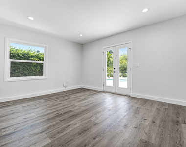 2383 Panorama Terrace - Photo Thumbnail 27