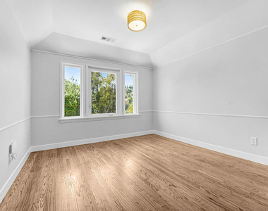 2383 Panorama Terrace - Photo Thumbnail 19