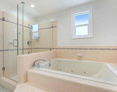 2383 Panorama Terrace - Photo Thumbnail 18