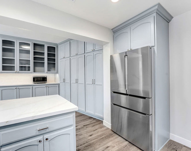2383 Panorama Terrace - Photo Thumbnail 14
