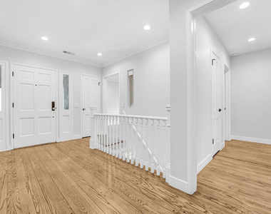 2383 Panorama Terrace - Photo Thumbnail 24