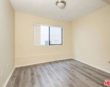 6815 Baird Avenue - Photo Thumbnail 4