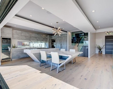 8401 Wyndham Road - Photo Thumbnail 23