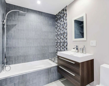 8401 Wyndham Road - Photo Thumbnail 4