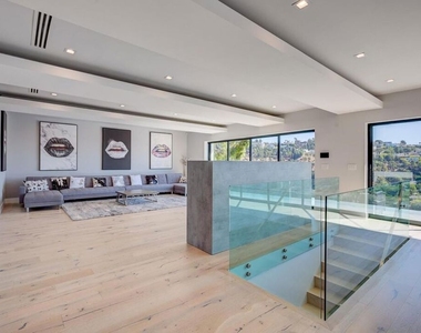 8401 Wyndham Road - Photo Thumbnail 25
