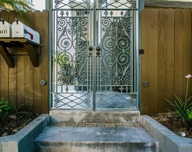 4409 Irvine Avenue - Photo Thumbnail 19