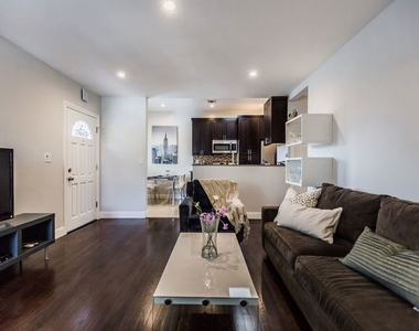 4409 Irvine Avenue - Photo Thumbnail 6