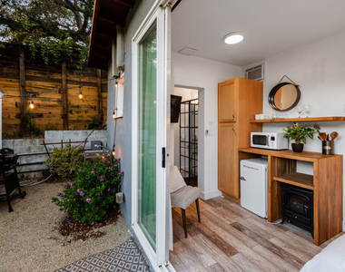 272 N Topanga - Photo Thumbnail 5