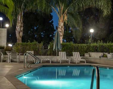 8787 Shoreham Drive - Photo Thumbnail 24
