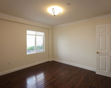 1171 Franklin Street - Photo Thumbnail 16