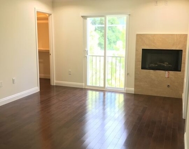 1171 Franklin Street - Photo Thumbnail 7