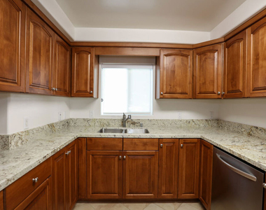 1171 Franklin Street - Photo Thumbnail 13