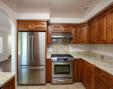 1171 Franklin Street - Photo Thumbnail 36