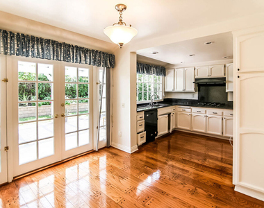 19550 Turtle Springs Way - Photo Thumbnail 5