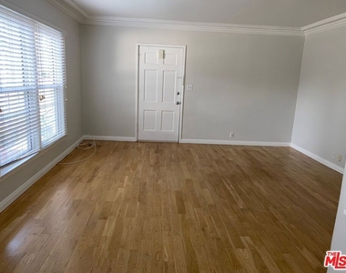 9609 W Olympic Boulevard - Photo Thumbnail 3