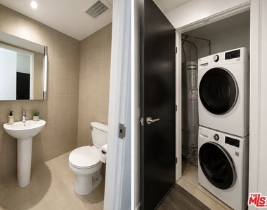8601 Wilshire Blvd - Photo Thumbnail 2