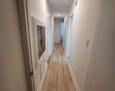 311 S Norton Avenue - Photo Thumbnail 9