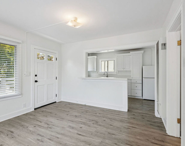 254 5th Avenue - Photo Thumbnail 6