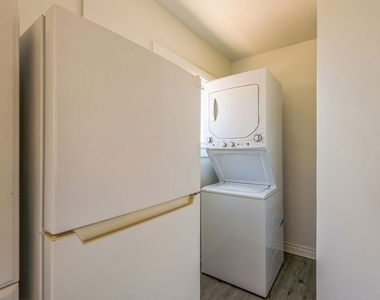 254 5th Avenue - Photo Thumbnail 12