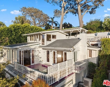 339 Adelaide Drive - Photo Thumbnail 23