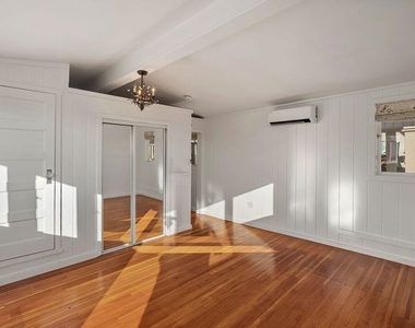 339 Adelaide Drive - Photo Thumbnail 26