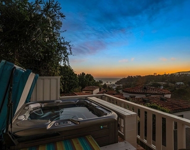 339 Adelaide Drive - Photo Thumbnail 4