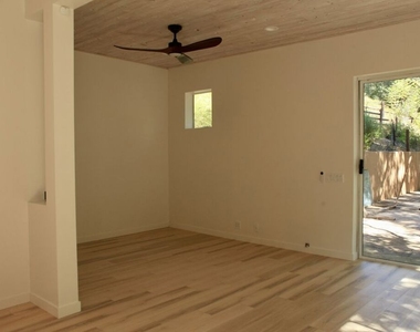 1578 Topanga Skyline Drive - Photo Thumbnail 17