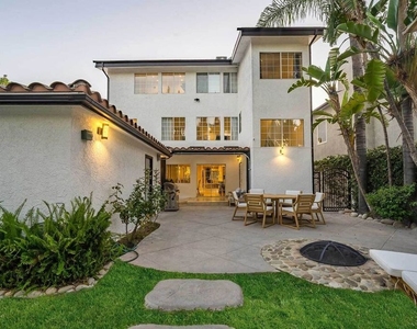 5526 Sylvia Avenue - Photo Thumbnail 70