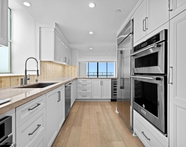 1221 W Ocean Avenue - Photo Thumbnail 4