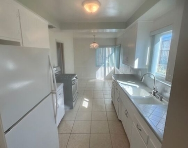 5128 W Slauson Avenue - Photo Thumbnail 6